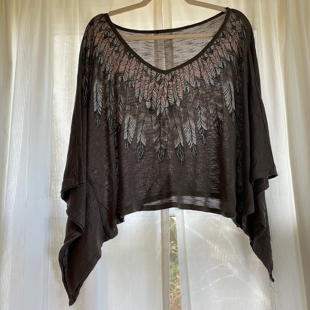 Feather Poncho Style T-shirt